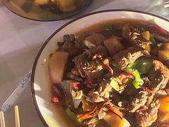 -满格嗦新疆椒麻鸡火锅.炒米粉(川大江安校区店)