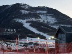-鳌山滑雪度假区