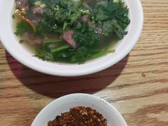 -杨三娘跷脚牛肉(羊子山西路店)