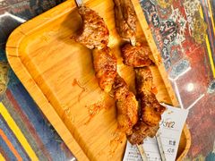-乡村馕坑肉·烧烤·新疆菜·本地人更爱吃(阿勒泰首店)
