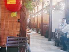 -六福酒馆(秦隆步行街店)