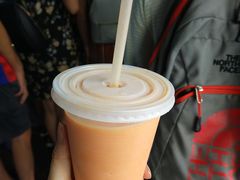 -六合夜市
