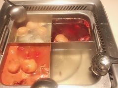 四拼锅底-海底捞火锅(泉城路店)