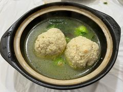 溱湖蟹黄狮子头-溱湖八鲜菜馆