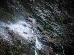-燕子河大峡谷天坑仙境