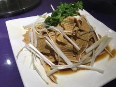 -吴记酱骨炖菜馆(西大直街店)