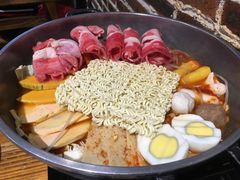 -辛明堂洞韩式芝士年糕火锅(万达店)