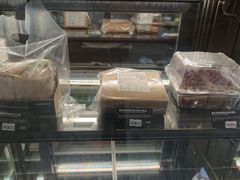 面包甜点陈列柜-星巴克(1788广场店)