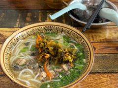 -正宗李家土鸡米线店