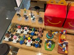 -麦当劳(展览路店)