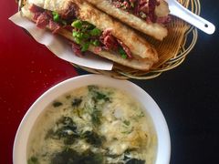 -秦小龙驴肉火烧馆