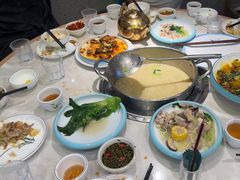 -粤顺渔坊·中山脆肉鲩火锅(清湖店)