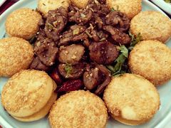 -老街坊美食汇(玉兰大街店)