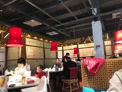 大堂-北院·果木烤鸭·25年东北菜(创意产业园店)
