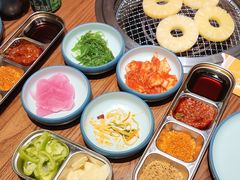 -明洞阿姨·韩式酱蟹烤肉·创意料理(三元桥店)