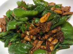 辣椒炒肉-肖记公安牛肉鱼杂馆· 省级非物质文化遗产(仁和路店)