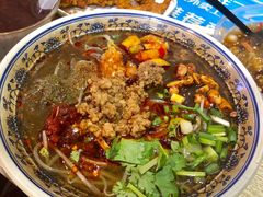 酸辣粉-爆炸头阿姨小四川正宗川味小吃(无任何分店)