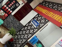 -茸梅路右拐龙虾-农家菜(松江店)
