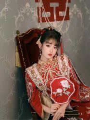 -莫小姐婚纱