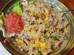 牛肉鸡蛋蘑菇炒饭-源一咖啡馆(麒麟巷步行街店)