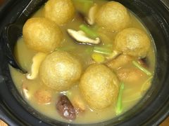 黄姜板栗素鸡煲-十二舍·湯物素煮(江泰潤政店)
