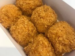 蟹黄肉松小贝-鲍师傅糕点(国金街店)