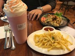 -玛格萝妮比萨屋(四平店)