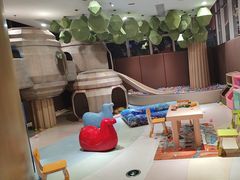 -水桶王国主题餐厅·聚会·生日派对·亲子活动·家庭套餐(亚龙湾希尔顿店)