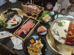 -湊湊火锅·茶憩(新中关购物中心店)