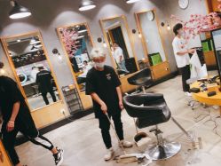 -时尚殿堂明星门店