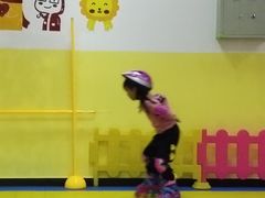 -米高轮滑·自由式轮滑·速桩·滑板(锦辉店)