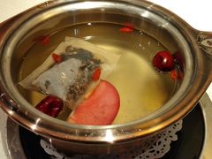 原汤锅底-一叶一世界·素食餐厅(锦华万达店)