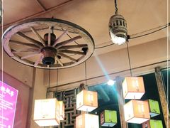 -阿婆情腊排骨火锅(金虹路店)