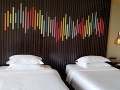 -三亚湾红树林度假酒店美食街