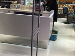 -中免(澳门机场免税店)