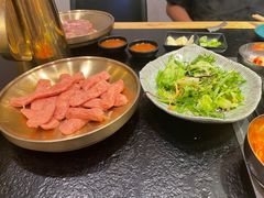 -臻牛烤肉