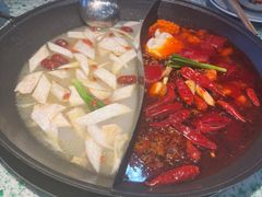 -鸿姐老火锅(疁城新天地店)