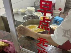 -文山荷鲜居(翠湖店)