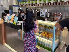 -CoCo都可(湖滨银泰店B区店)