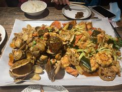 -嗨辣小聚·盘锦河蟹·海鲜烧烤龙虾(盘锦十年好店)