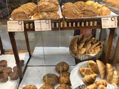 -CARINO BAKERY&CAFE(人广来福士店)