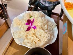 -老牌坊云南鱼豆花火锅(哈西万达店)