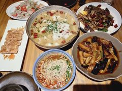 -十三式重庆江湖菜(金茂览秀城店)