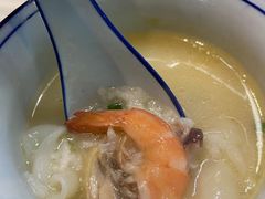 -鲜入围煮花胶鸡海鲜火锅