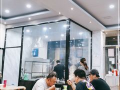 -白翔甜食店