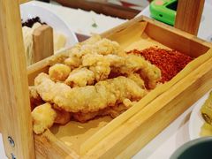 -洪氏嗨捞·广东猪肚鸡·椰子鸡火锅(西咸万象城店)