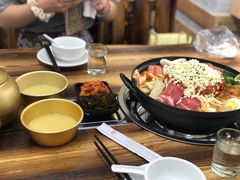 韩式年糕锅-松栢朝鲜族味道·脊骨汤(总店)