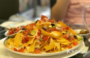 Cheese Baked Corn Chips with Chicken