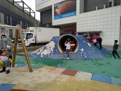 -资和信百货商场
