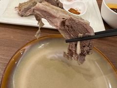 手抓羊肉半斤-贯贯吉·清真餐厅(浙江中路店)